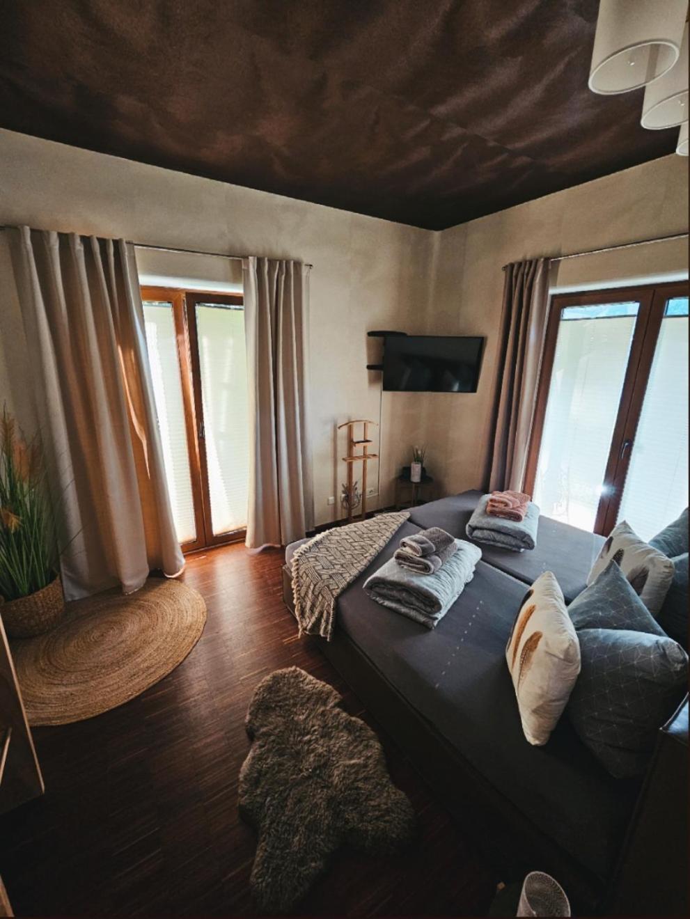 Ferienwohnungen & Landlust Fulda Petersberg  ภายนอก รูปภาพ
